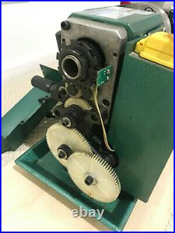 Grizzly G0765 7 x 14 Variable-Speed Benchtop Mini Metal Lathe AND Accessories